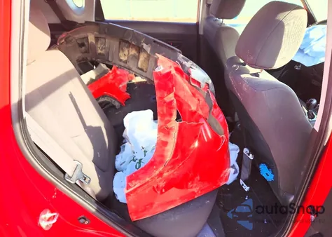 2013 Kia Soul z USA, uszkodzony, nr VIN KNDJT2A57D7625431